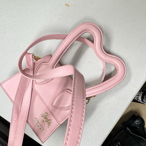 Truly Beauty x Barbie Collaboration Mini Purse Heart/Pink Handbag Crossbody Bag - Picture 4 of 8